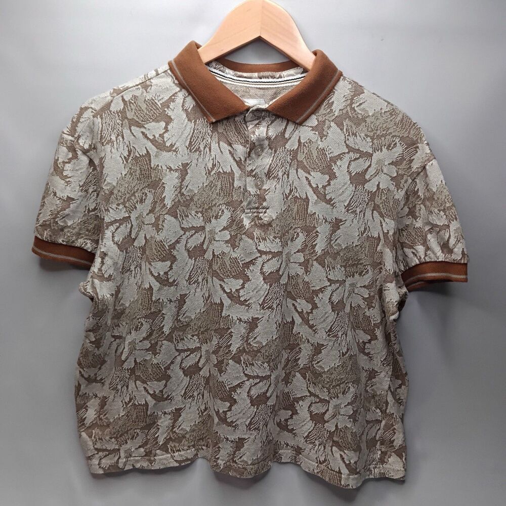 Day & Age Crop Short Sleeve Collared Polo Size M Beige W/ White Floral Pattern